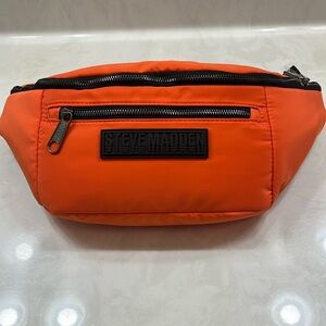 Steve Madden Travel Fanny Pack Sling Orange Large Nylon Bag Crossbody NWT